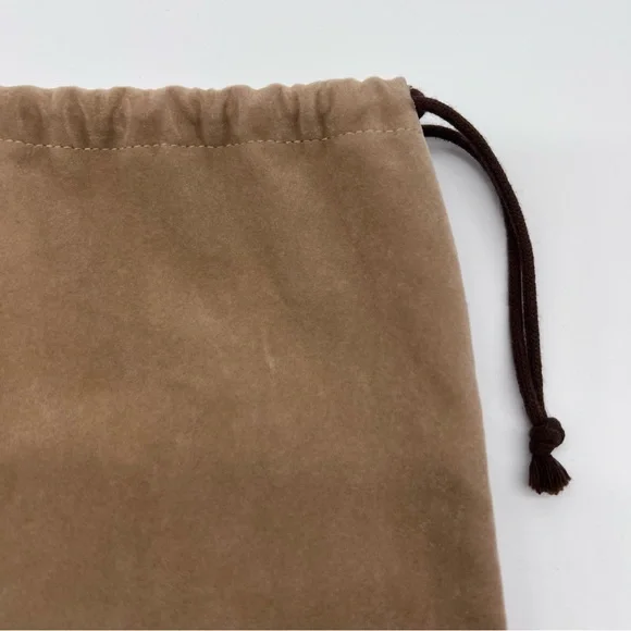 Hermes Extra Large Tan Velour Drawstring Dust Bag w/Brown Logo in the Middle - Picture 3 of 6